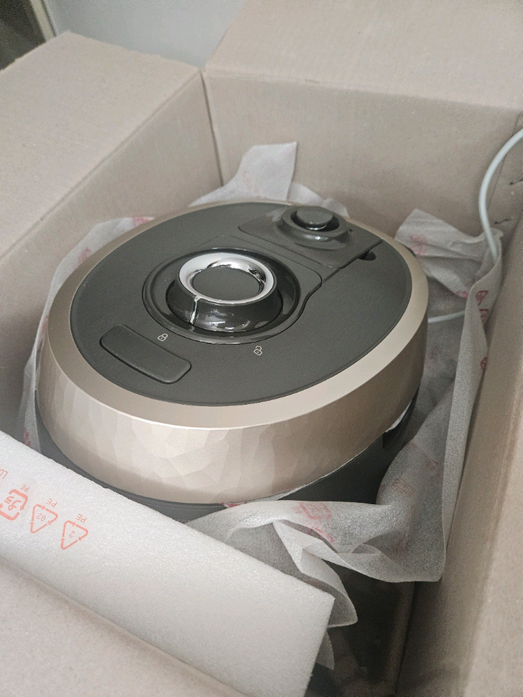 쿠쿠 전기압력밥솥 10인용 새상품--2