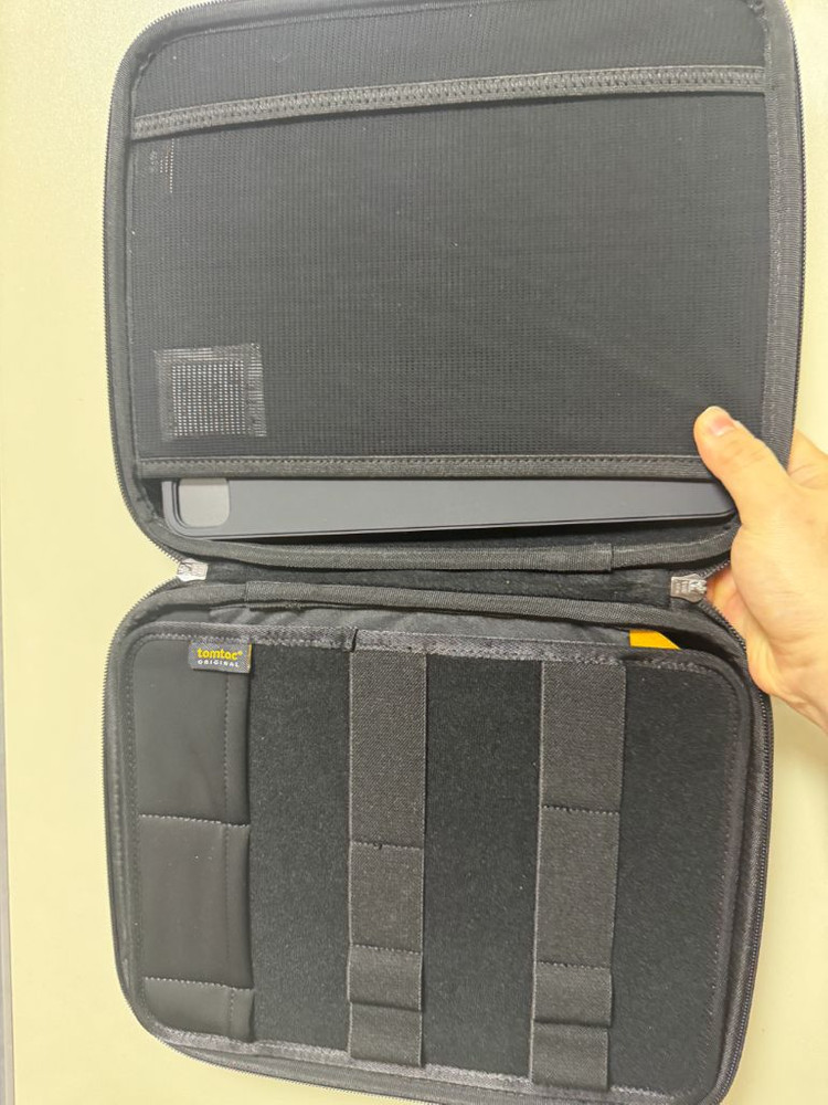 탐탁 tomtoc 태블릿 케이스 블랙 이미지