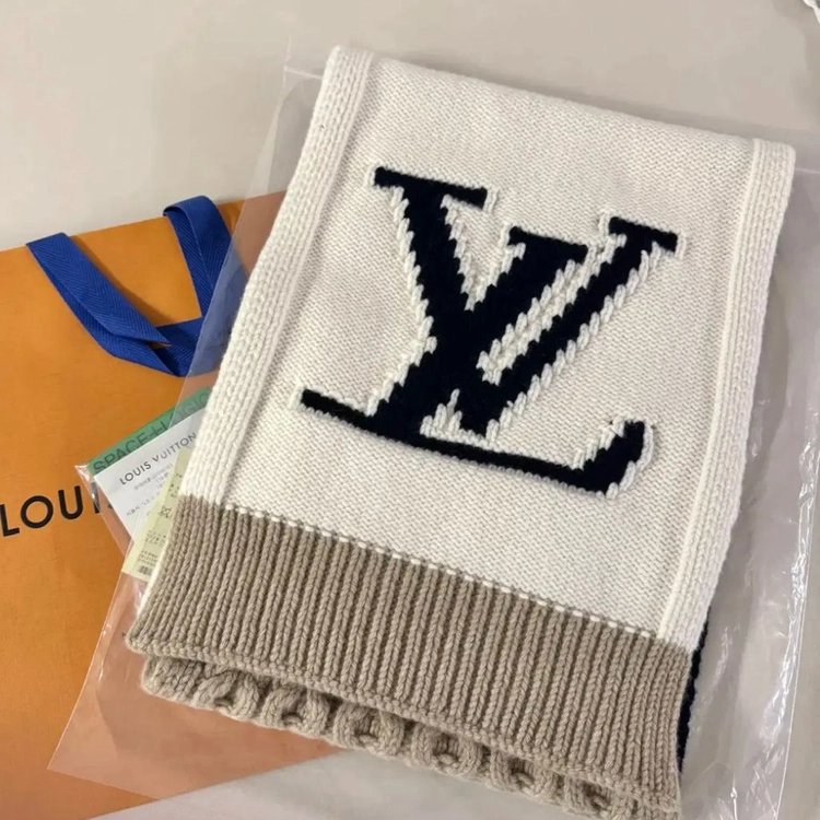 루이비통 LV 머플러 스카프 풀구성 새상품 이미지