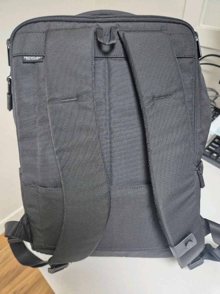 샘소나이트 백팩 이미지