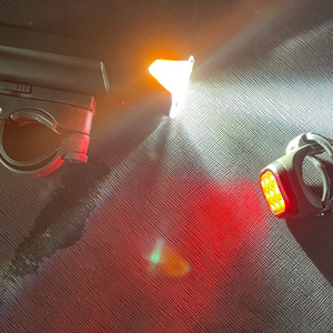 자전거 전조등+후미등 세트 팝니다. 이미지