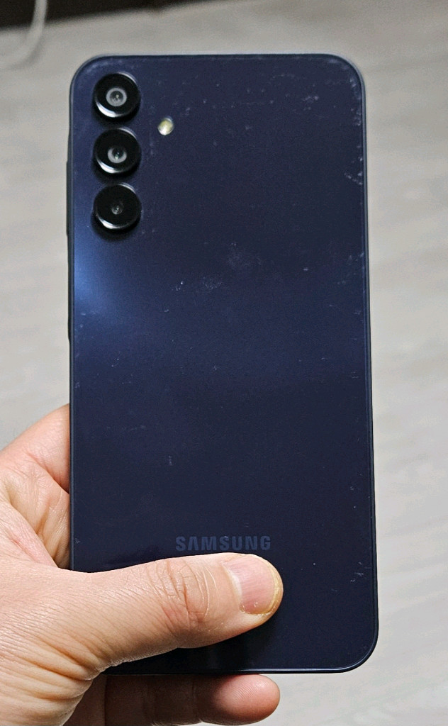 갤럭시 A15 라이트블루 128GB 싸게 팝니다.--1