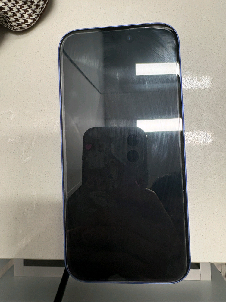 아이폰 16 256기가--1