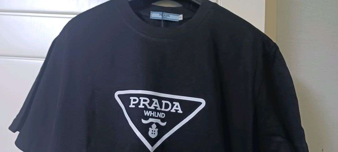 프 라 다 반 팔 티--1