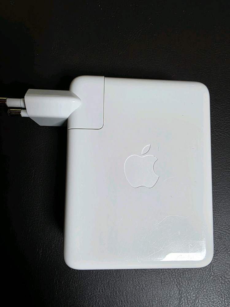 애플 140w 충전기--2