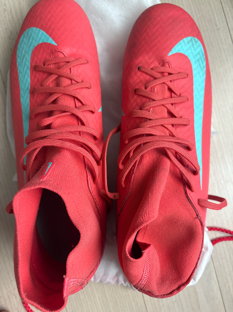 나이키 머큐리얼 슈퍼플라이 10 아카데미 FG/MG 275--1