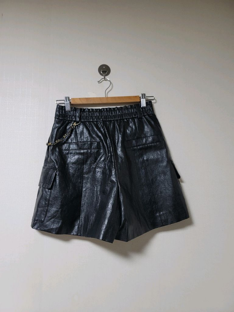 지컷레더반바지 이미지