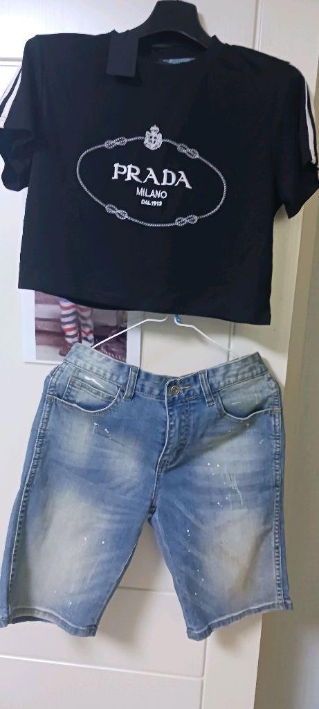 디 올 47 번 로고 반팔티. 프라다--4