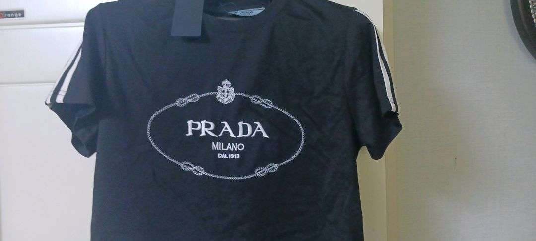 디 올 47 번 로고 반팔티. 프라다--5