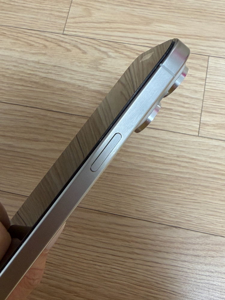 아이폰프로 홍콩판 화이트색상 512기가 카메라무음가능--3