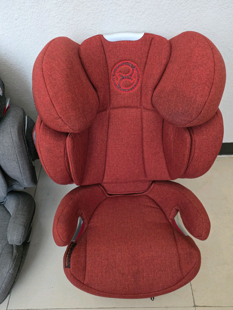 싸이벡스 주니어 카시트 2개 세트--1