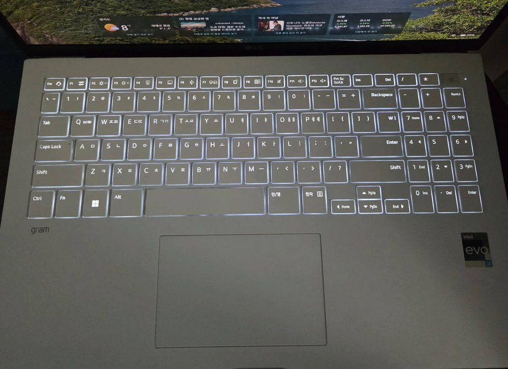 J엘지 중고 노트북 i7 그램 화이트 gram 램16G/512G/엘더레이크--3