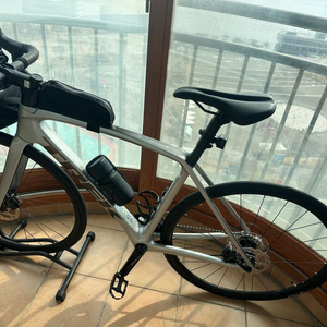 트렉 에몬다 SL5 판매합니다. 54사이즈 그레이 색상 이미지