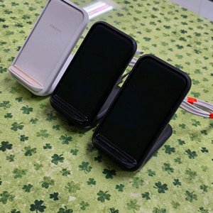 삼성 무선충전기(EP-N5200)개당 5천윈 판매합니다