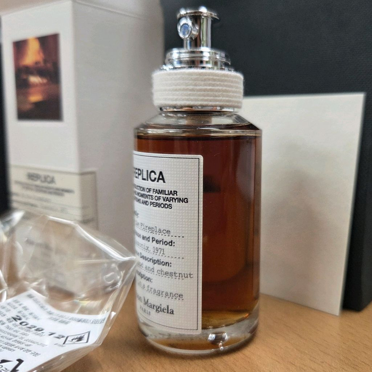 메종마르지엘라 바이 더 파이어플레이스 30ml 이미지