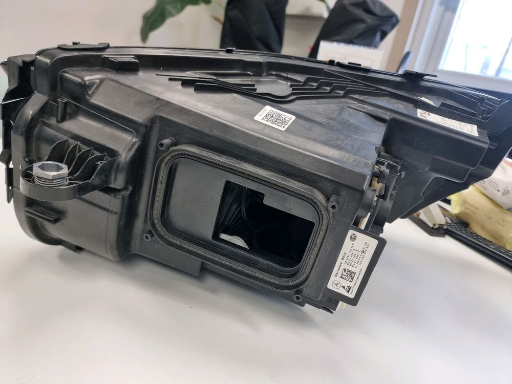 벤츠 cls300d c257 조수석라이트 이미지