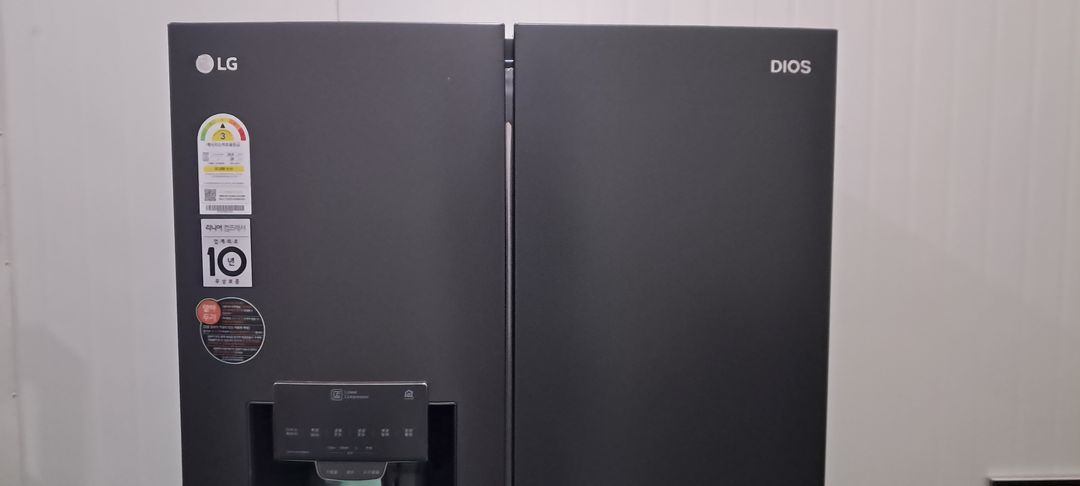 1617 엘지디오스 824L 4도어 정수기양문형냉장고(메탈)--8