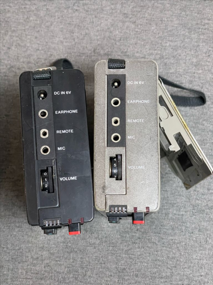 소니 카세트 플레이어 워크맨 2개 세트--4