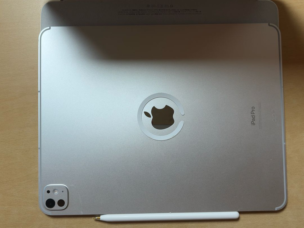 아이패드 프로 13 M4 512GB 셀룰러모델+ 애플펜슬프로 + 정품 매직키보드(새제품) 이미지