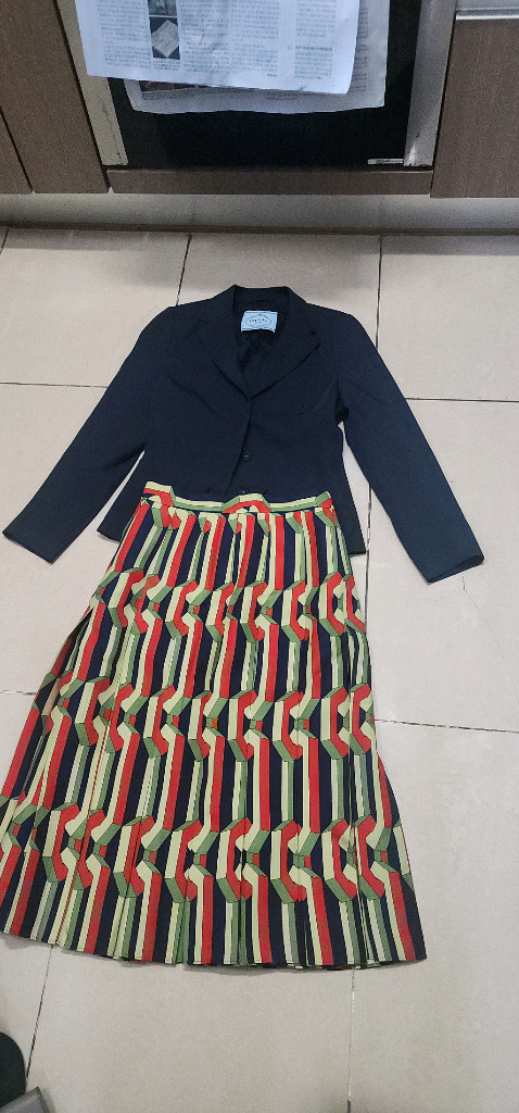 띠어리 린넨자켓 44/ 프라다 자켓 44--2