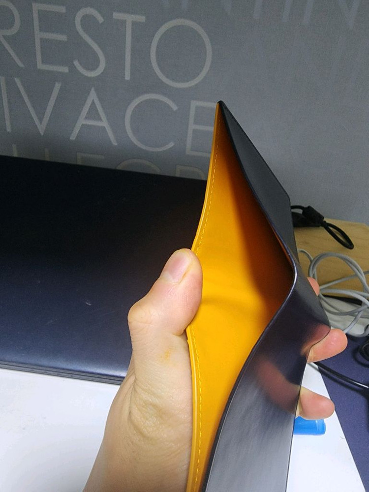 코도반 말가죽 반지갑 이미지