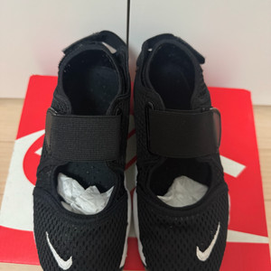 나이키 리프트 주니어 220사이즈