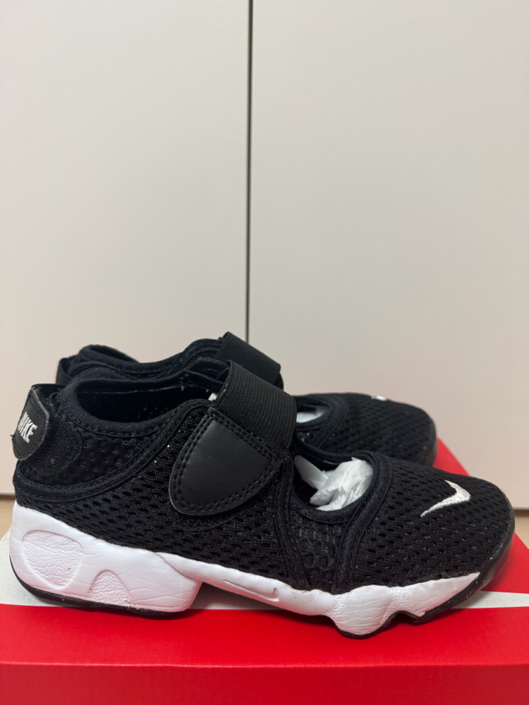 나이키 리프트 주니어 220사이즈--1