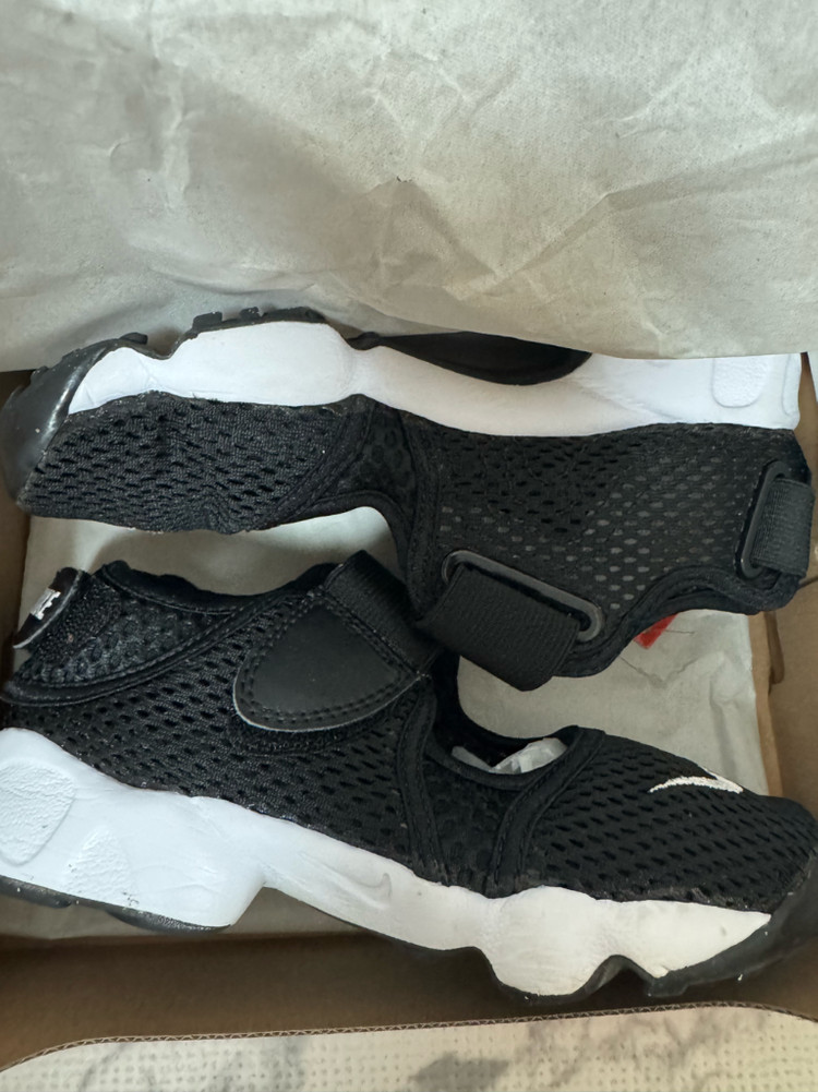 나이키 리프트 주니어 220사이즈--4