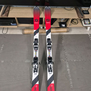 뵐클 디콘7.4 살로몬 access 스키부츠 이미지