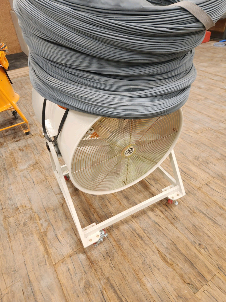 대형 포터블팬 판매합니다.--1