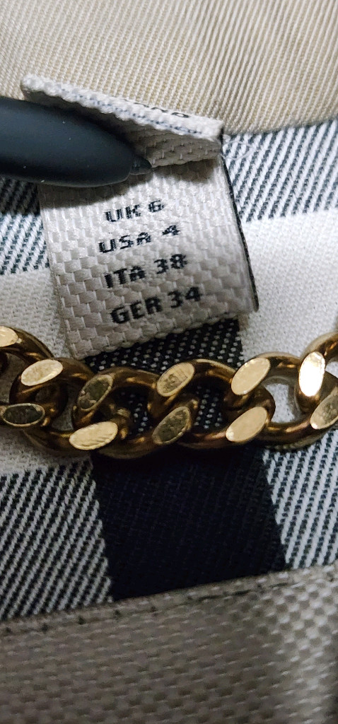 버버리 켄싱턴 숏코트55/ 샌드링엄 미드 코츠--8