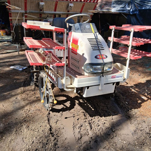 국제이앙기 이미지