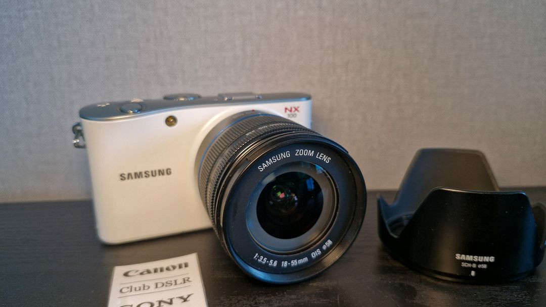 삼성 nx100 미러리스 카메라 + nx 18-55mm 렌즈 세트(A급) 이미지