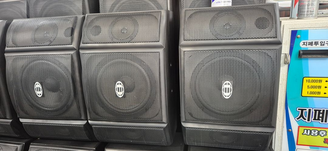 중고 노래방 스피커 판매합니다. 10인치 7만 8인치 6만--1