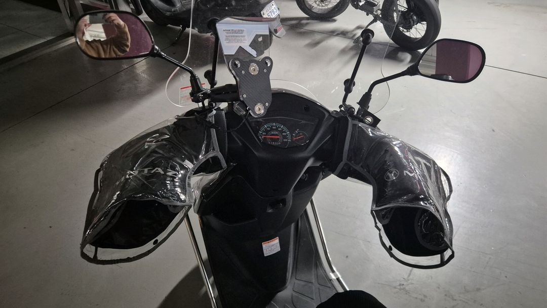 신차급 26년식 배달세팅 vf100r 스쿠터/오토바이 + 헬멧,세나,블랙박스--2