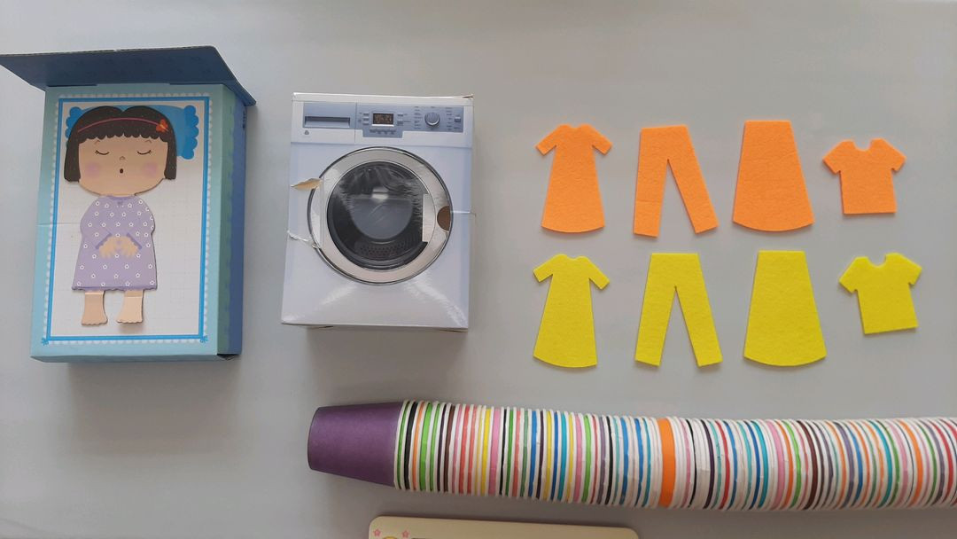 핑크퐁 듀얼동요 패드 + 각종 어린이집 장난감 교구 반값택배비 포함 15000원에 팔아요~(두돌 전후 아기 추천) 이미지