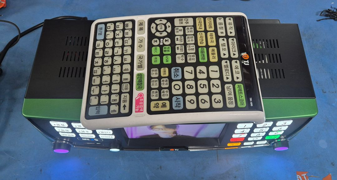 티비만 있어도 사용 가능한 반주기(B2 블루투스 반주기)--1