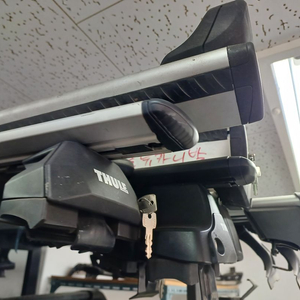 툴레 7106에보 플러쉬레일 은색 중고 가로바 스포티지ql 이미지