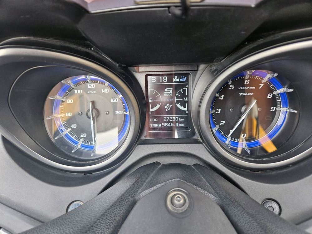 [서울] 20년식 TMAX560 아크라2구 팝니다. 이미지