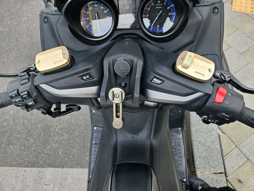 [서울] 20년식 TMAX560 아크라2구 팝니다. 이미지