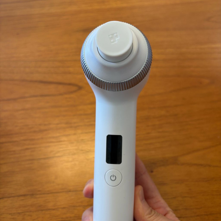 메디큐브 에이지알 울트라튠--2