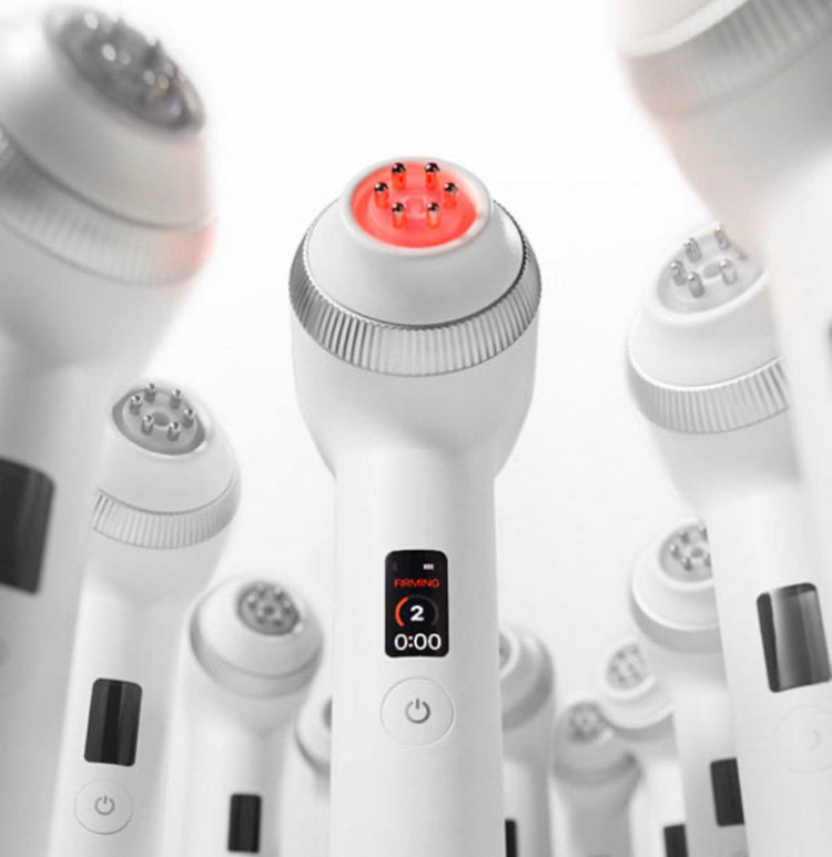 메디큐브 에이지알 울트라튠--7