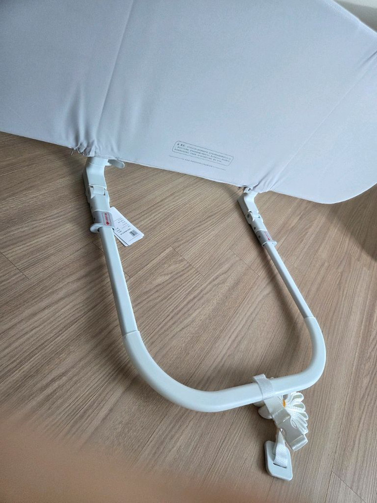 볼린볼론 아기침대 안전가드 그레이 이미지