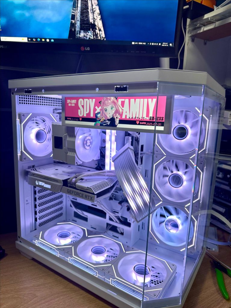 RTX 5060 새 그래픽카드 장착! 화이트 감성 게이밍 PC 완성형 이미지