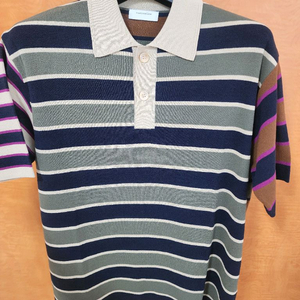 커스텀멜로우 반팔 니트 팝니다.