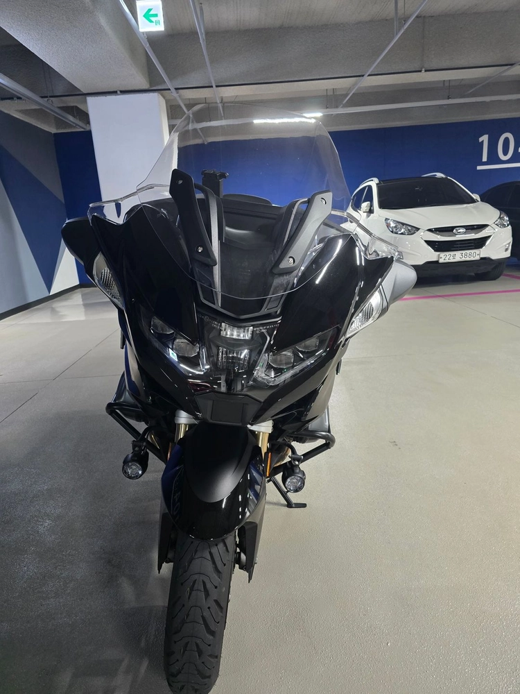 22년식 bmw r1250rt 트리플블랙 판매합니다. 이미지