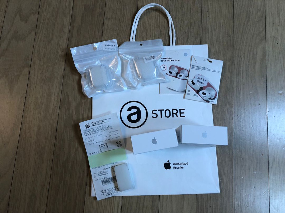 미개봉 애플코리아 에어팟4세대(노캔) 풀셋 팜--3