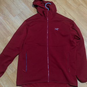 아크테릭스 카이어나이트 AR 후디 남성 XL 사이즈 레드 색상입니다