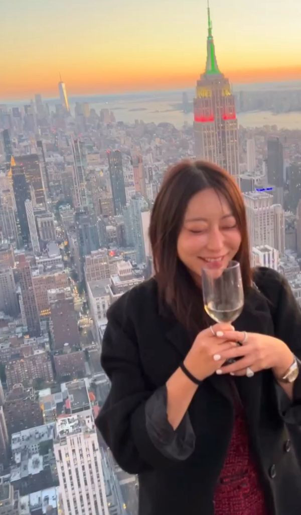 매니모어몽 자켓 이미지