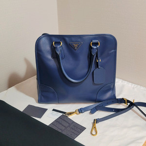 프라다 가방,크로스백토트백(디올샤넬보테가루이비통구찌셀린느생로랑발렌시아가